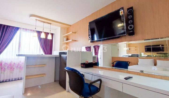 Studio Furnished Apartment At Sentraland Semarang By Travelio 11