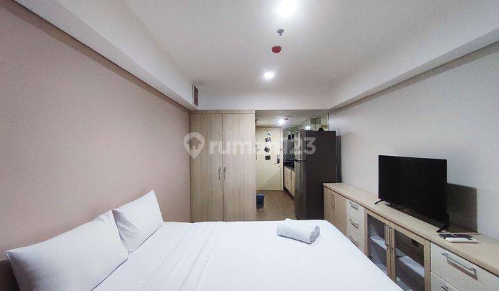 Studio Furnished Apartment At Warhol Residences By Travelio 3
