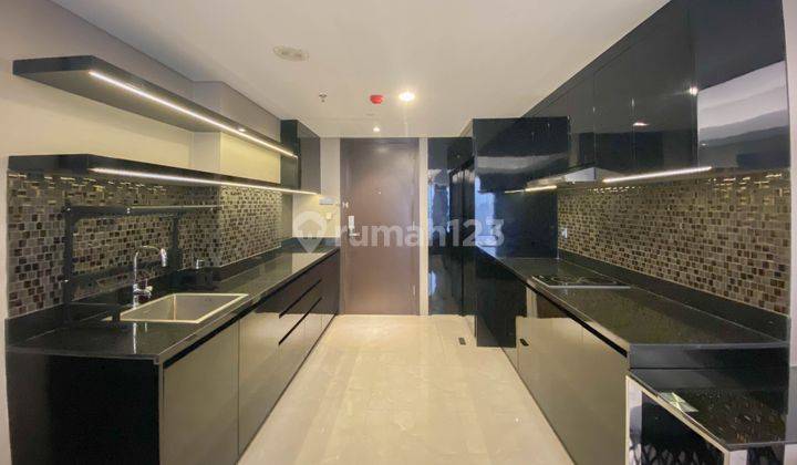 Studio Furnished Apartment At Warhol Residences By Travelio 17