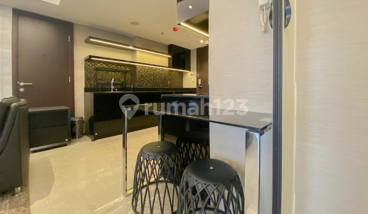 Studio Furnished Apartment At Warhol Residences By Travelio 18