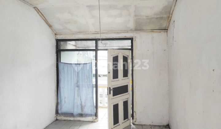 Unfurnished 4br House At Jambangan Baru By Travelio Realty 7