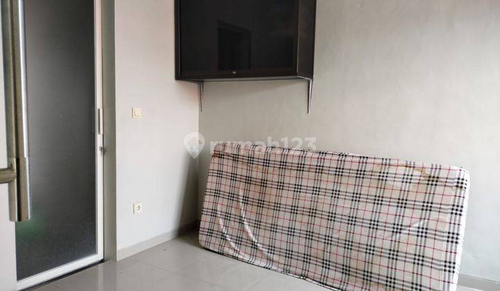 2br 3br 4br House At Puri Surya Jaya By Travelio Realty 36