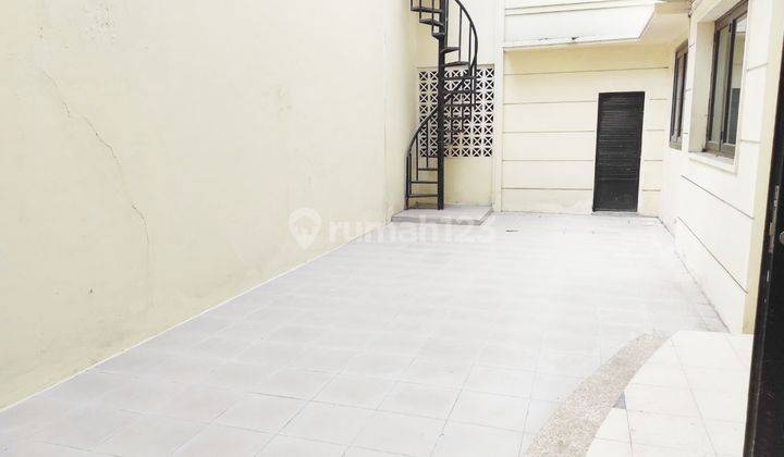 Unfurnished 4br House At Villa Bukit Regency By Travelio Realty 9