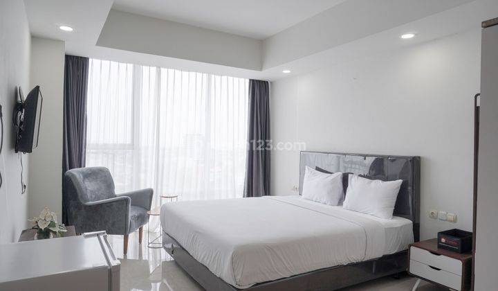 Studio 2br Furnished Apartemen Harco Mangga Besar By Travelio 1