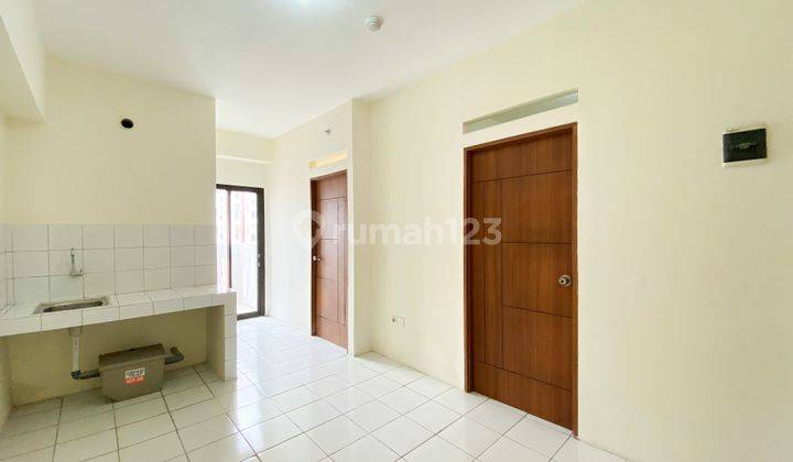 Unfurnished Apartemen Kemang View By Travelio 1