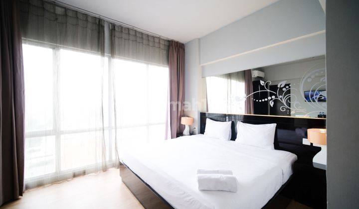 Studio Furnished Apartemen Grand Darmo Suite 1