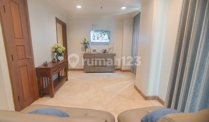 Furnished Apartemen Graha Family Surabaya Dekat Ciputra Golf 2