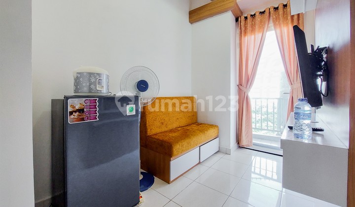 Furnished And Unfurnished Apartemen Easton Park Dekat AEON Mall 2
