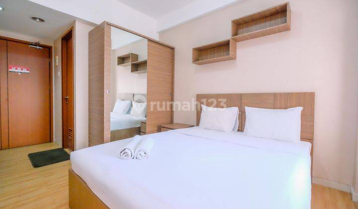 Studio Furnished And Unfurnished Apartemen Margonda Residence 3 2