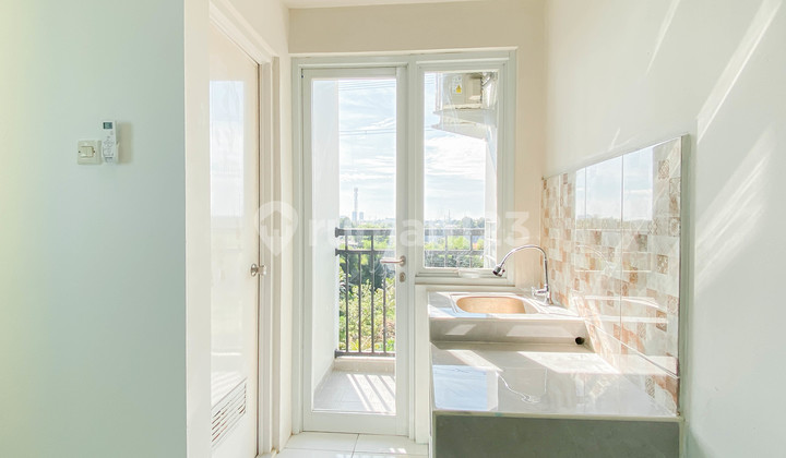 Unfurnished Apartemen Royal Garden near Depok Town Square