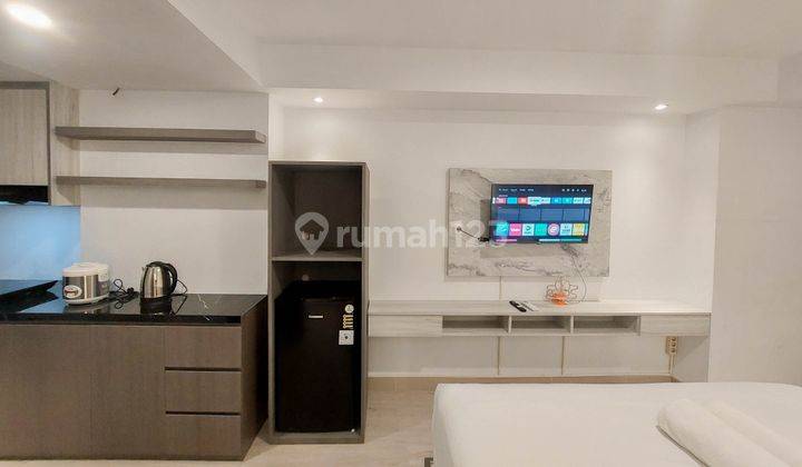 Studio Furnished Apartemen Mansyur Residence 2