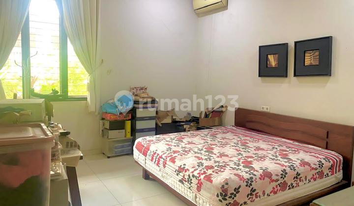 Sell Nice 2-Story House in Kartini Central Jakarta I D 2