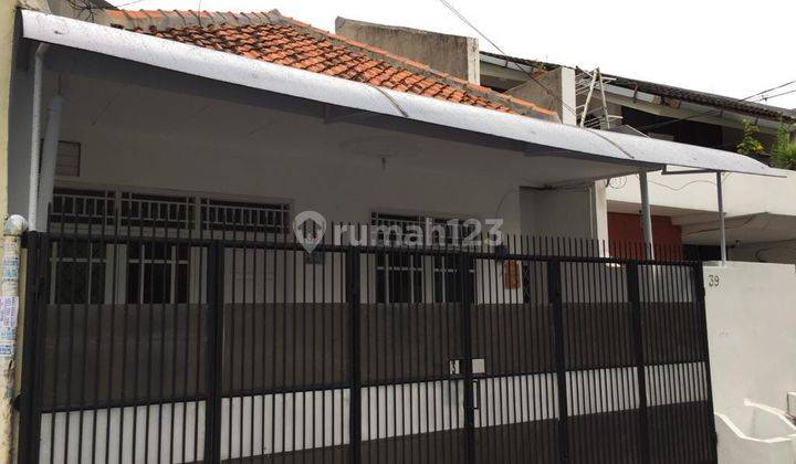 Sewa Rumah 1,5 Lantai Di Tomang Jakarta Barat D I 1