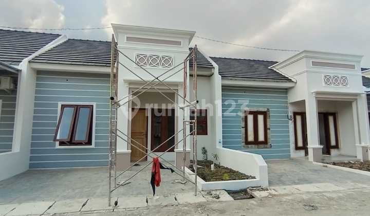 RUMAH CANTIK MINIMLA DI BREBES 1