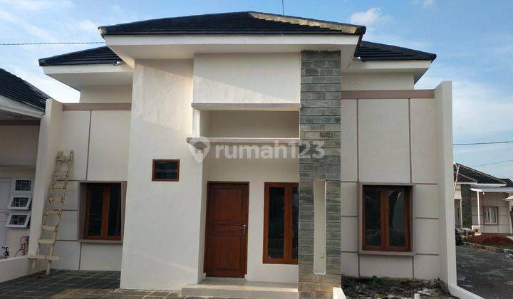 Rumah di Slawi. Paling laris sapphire townhouse  2