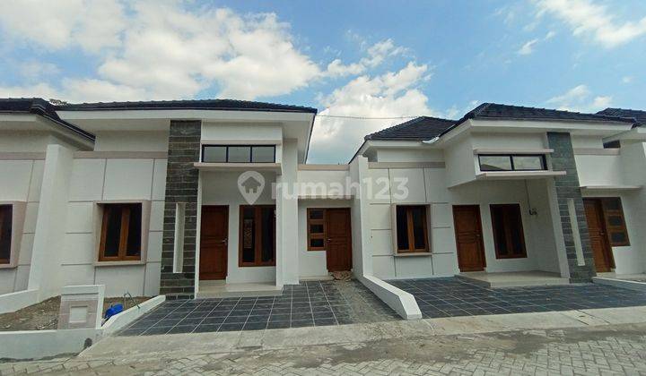 Rumah sapphire townhouse di Slawi alun2 2