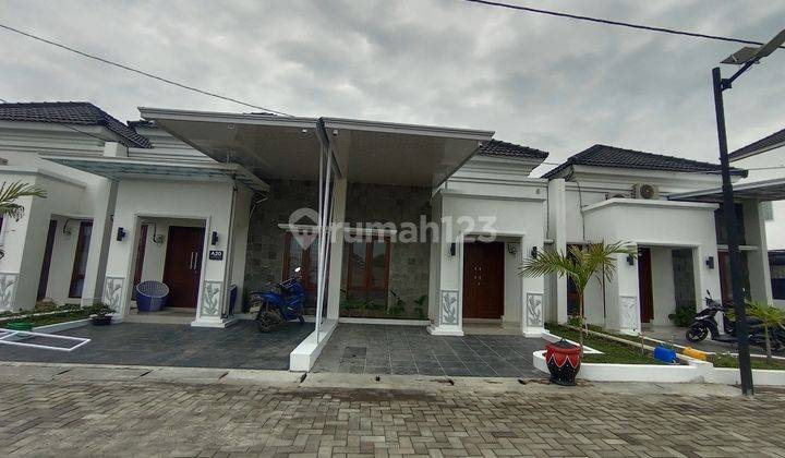 Rumah Dekat Dengan Jln Raya Di Tegal 2