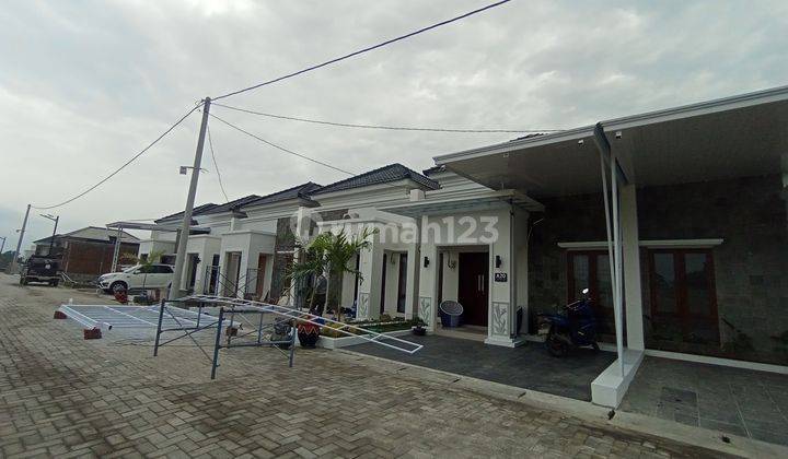 Rumah Dekat Dengan Jln Raya Di Tegal 1