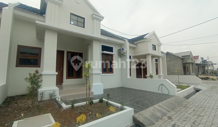 Rumah Baru Di Saaphire Tegal