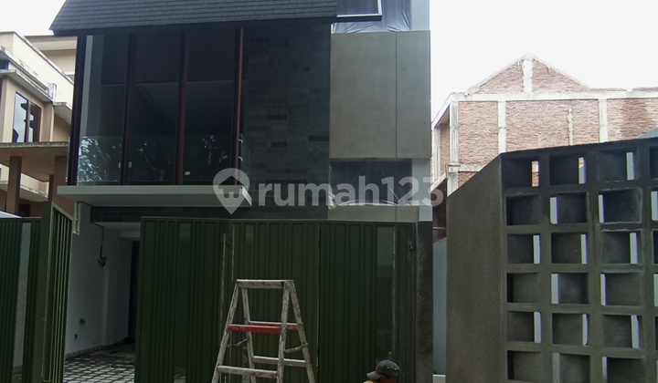 Rumah Sangat Nyaman Dalam Komplek Golf Pondok Labu 1