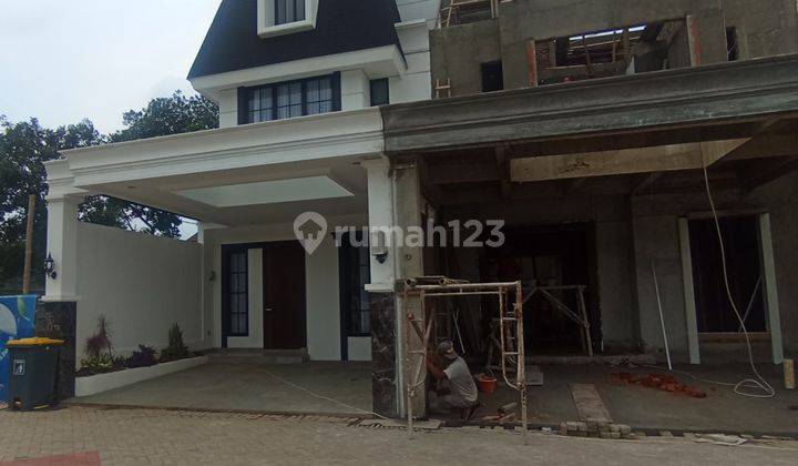 Rumah Best Pavorite Anak Jaksel 10 Menit Mrt Lebak Bulus 2