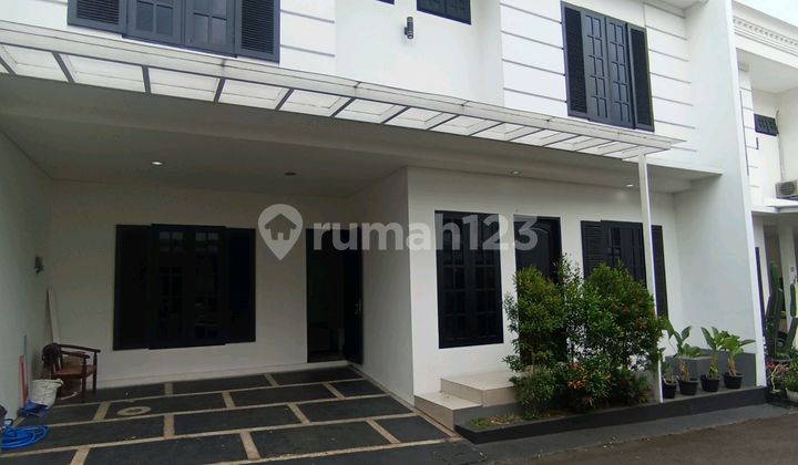 Rumah Siap Huni di Lebakbulus Dekat MRT dan Pim Rumah Siap Huni di Lebakbulus Dekat MRT dan Pim