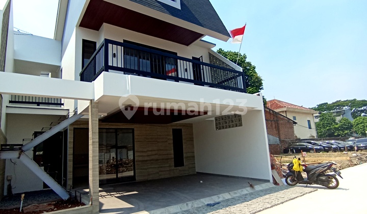 Rumah Cantik Banget di Jagakarsa Nempel Tol dan Stasiun KRL