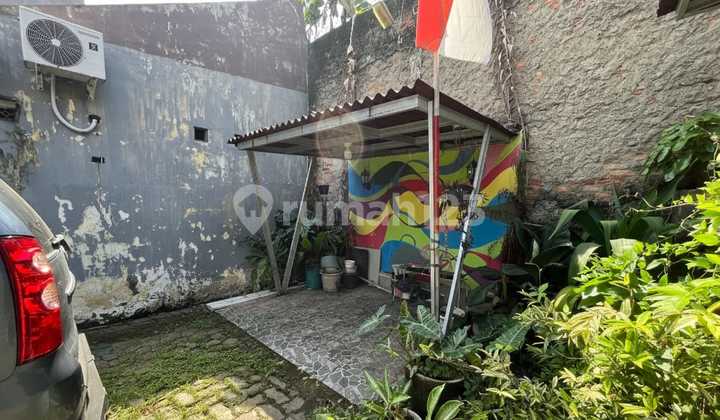 Spacious House in Cirendeu Near Lebakbulus MRT 2