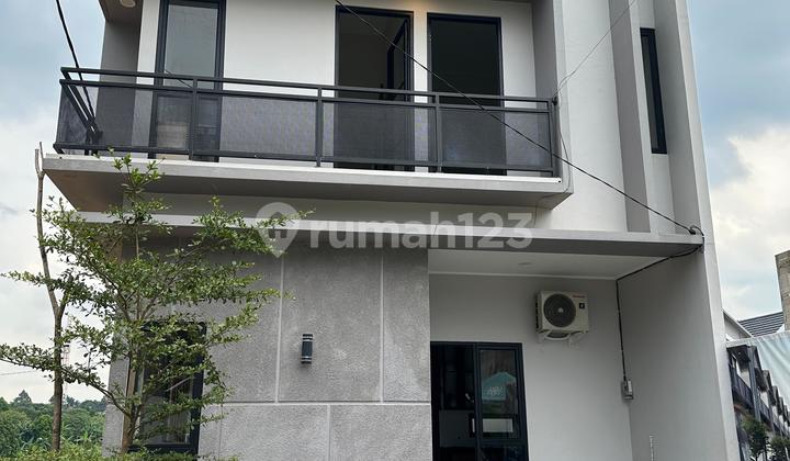 Rumah Cantik 2 Lantai Viuw Pegunungan Harga Murah dengan Jaksel