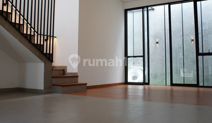 Very Good, Spacious, Affordable House 15 Minutes to Lebak Bulus, South Jakarta 2