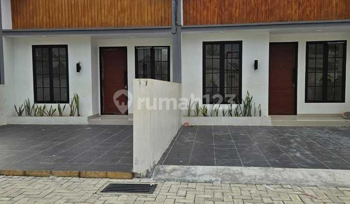 Rumah Mewah Rooftop Di Jakartaselatan Jagakarsa