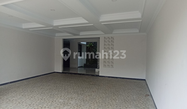 Rumah Mewah Nempel Perkantoran Tb Simatupang 2