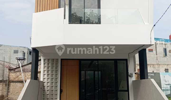 Rumah Cantik Siap Huni Hanya 20 Menit MRT Lebakbulus Rumah Cantik Siap Huni Hanya 20 Menit MRT Lebakbulus