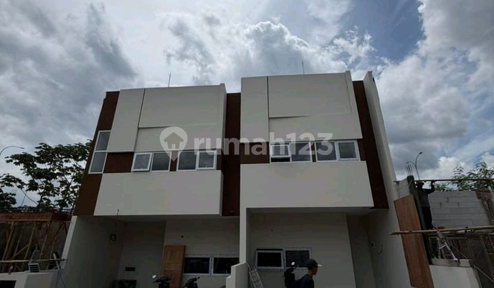 Rumah Selangkah Dari Tol Limo Cinere Dekat dengan Jaksel