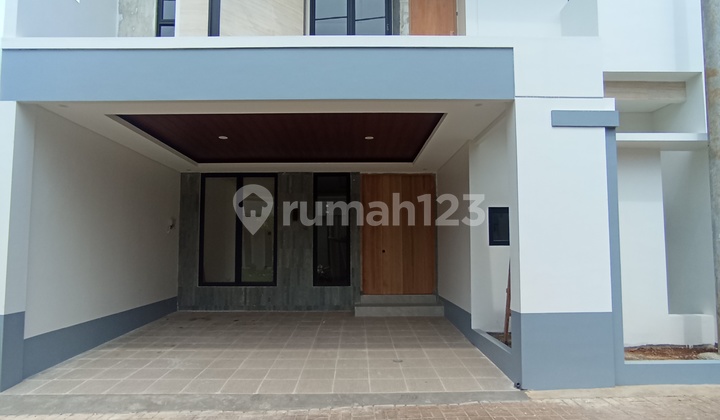 Affordable Grand House in Cinere Near Andara Toll Road 2