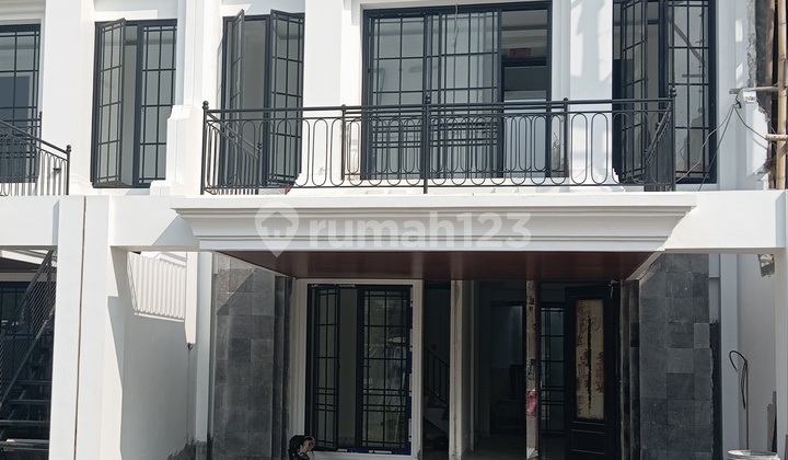 Rumah Mewah Jaksel Nempel MRT Lebakbulus dan Pim