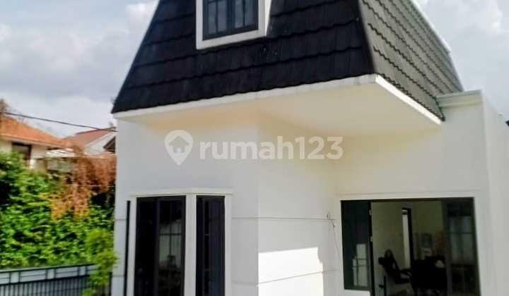 Beautiful House in Rempoa Adjacent to Lebak Bulus MRT 2