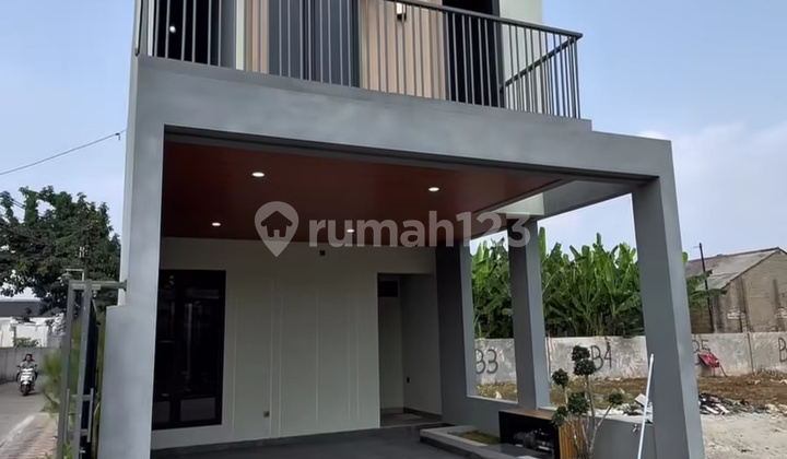 4 Bedroom House Attractive Price Adjacent to Limo Toll Road