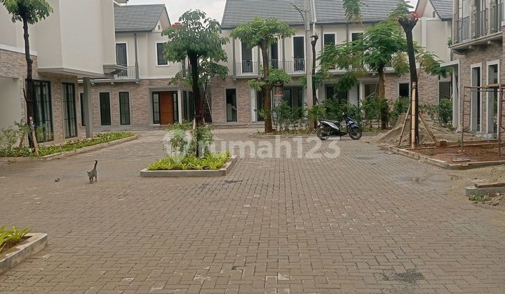 Cool Natural Ambiance Healthy House 5 Minutes to Lebak Bulus Mrt 2