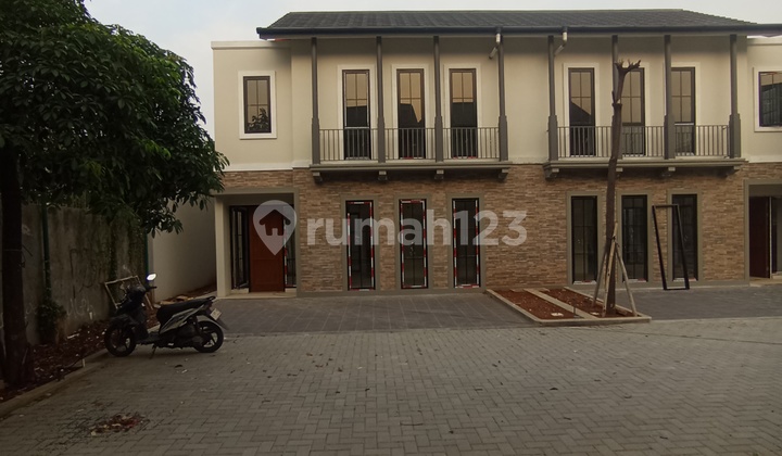 Rumah Siap Huni 3 Kilo Dari MRT Lebak Bulus Rumah Siap Huni 3 Kilo Dari MRT Lebak Bulus