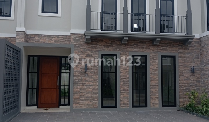 Rumah Super Luas Nempel ke MRT Lebakbulus