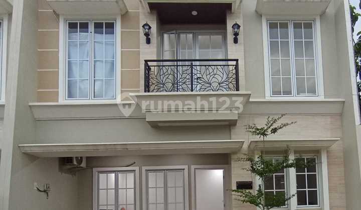 Rumah Mewah Dilokasi Paling Strategis Cinere