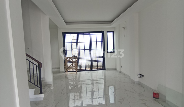 Rumah Cluster Termewah Nempel Pim dan MRT Lebakbulus 2