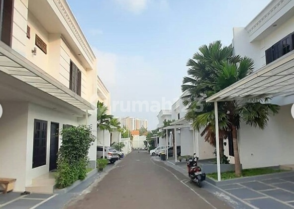 Rumah Siap Huni Di Lebak Bulus 10 Menit Ke M R T