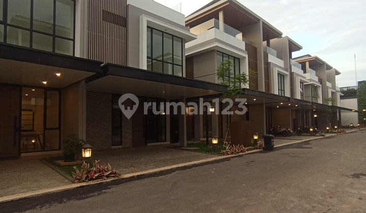 Rumah Rooftop Modern Di Area Cirendeu Lebak Bulus 2