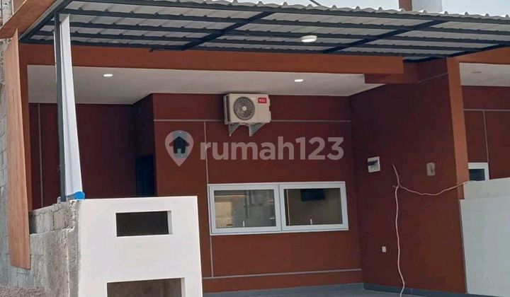 Rumah Mewah Real 3 Menit Tol Limo 25 Menit ke Lebakbulus