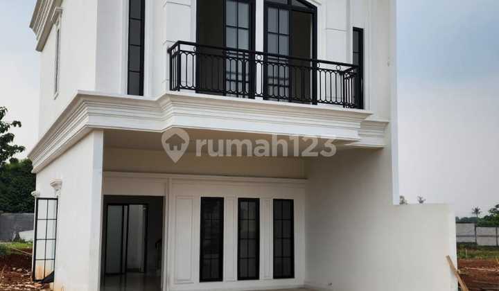 Dijual Rumah full 2Lt dengan Gaya Eropa Classic