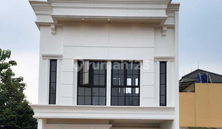 Rumah full 2 lantai bergaya Eropa Classic