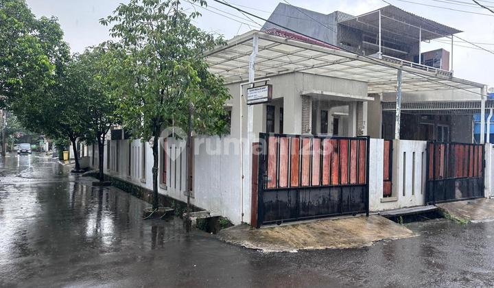 Rumah Mewah & Hook di Grand Galaxy Bekasi