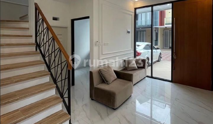 Harga Promo!!! Rumah Mewah Dikawasan Elite Jakarta Selatan
